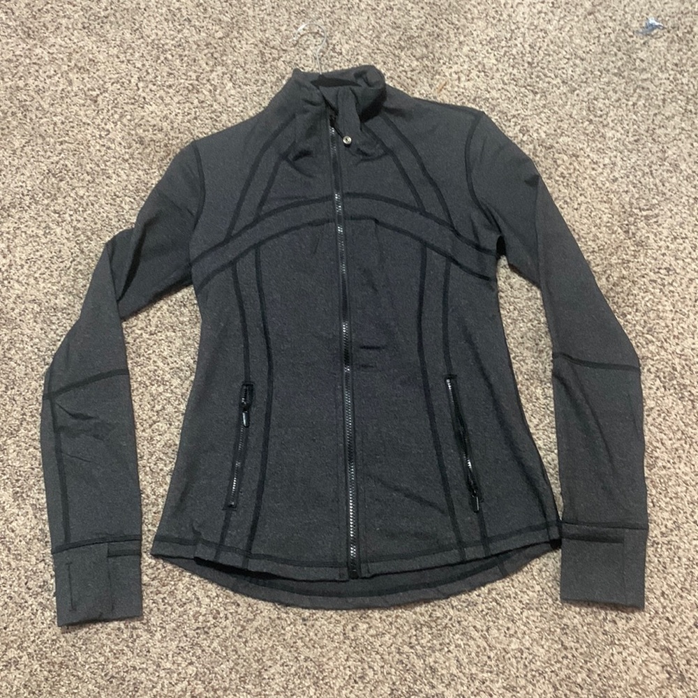 Lululemon define jacket siz 8